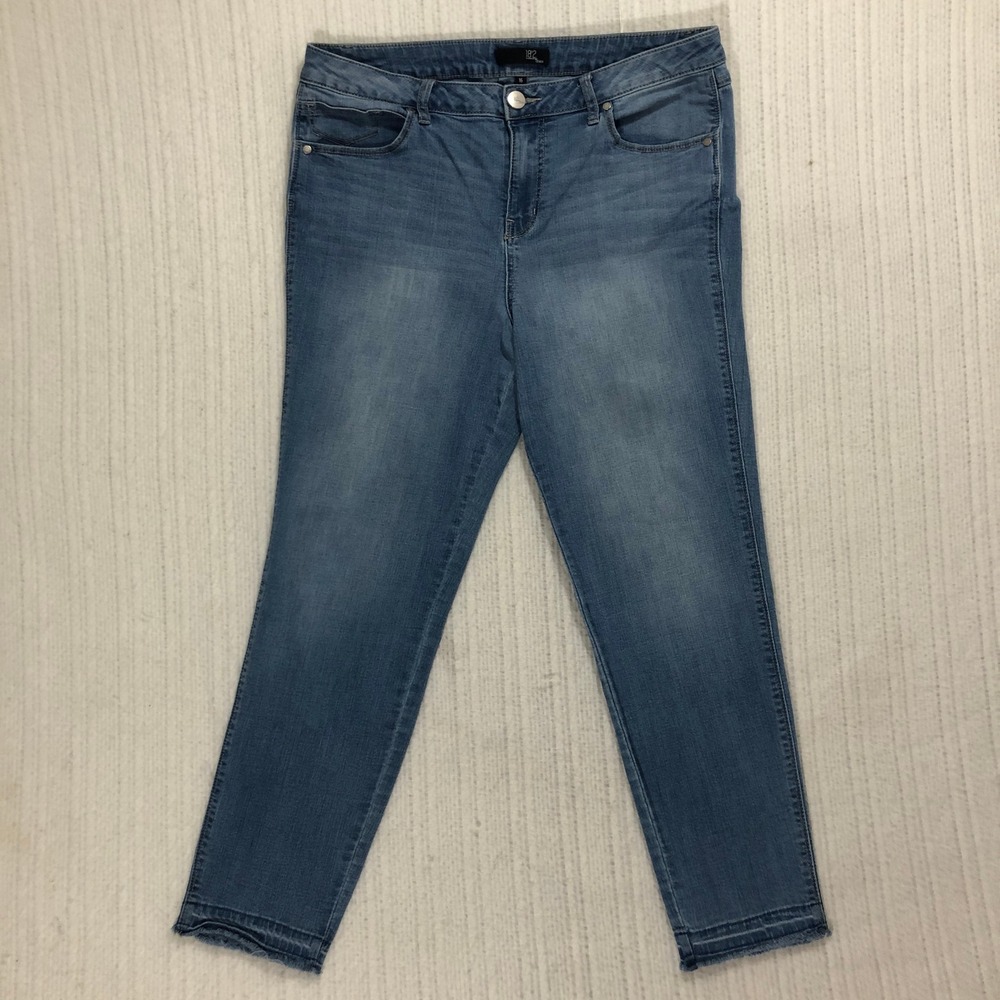 1822 Denim Jeans Frayed Hem Ankle Crop Blue Denim Size 16